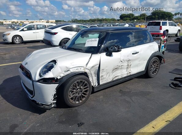 WMW23GD06S2W44996 2025 MINI HARDTOP White Vista tres cuartos delantera izquierda