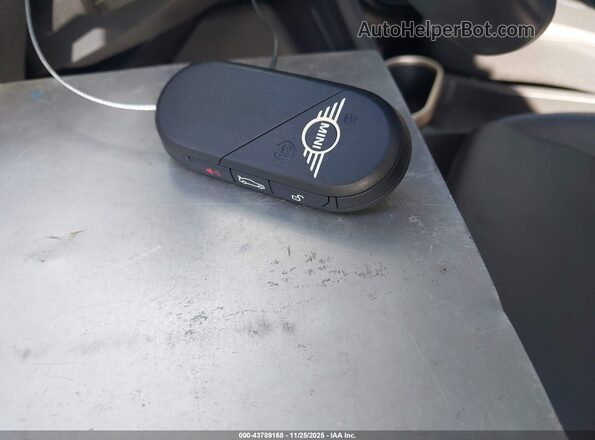 WMW23GD06S2W44996 2025 MINI HARDTOP White Vista del salpicadero