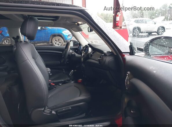 WMW33DH03P2T77305 2023 MINI HARDTOP Red Vista interior delantera