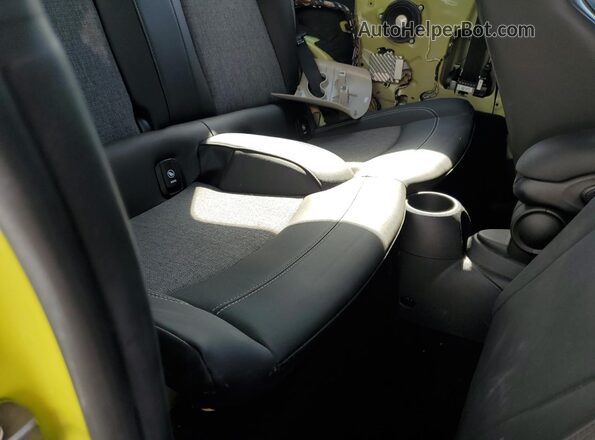 WMW53DH09R2V93137 2024 MINI COOPER Green Вид задніх сидінь