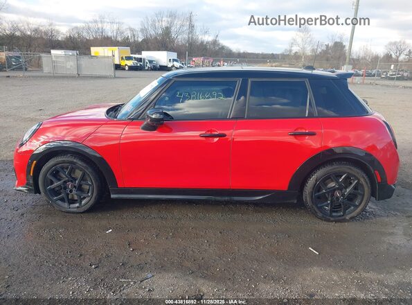 WMW53GD04S2W60773 2025 MINI HARDTOP Красный Панорамный вид салона 360°