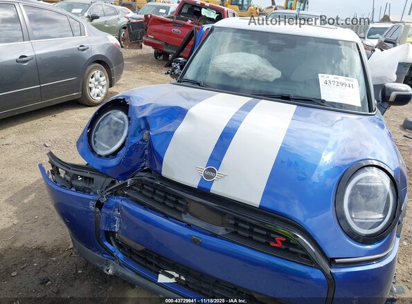 WMW53GD07S2X07696 2025 MINI HARDTOP Blue Vista interior trasera