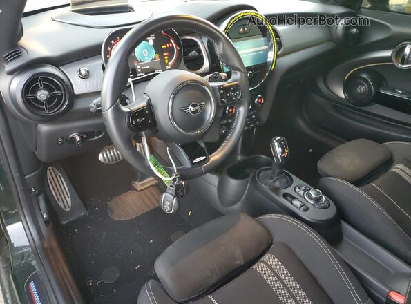 WMW73DH01P2T40125 2023 MINI COOPER Black Vista del salpicadero