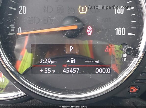 WMWLU5C50H2E81552 2017 MINI CLUBMAN Серый 