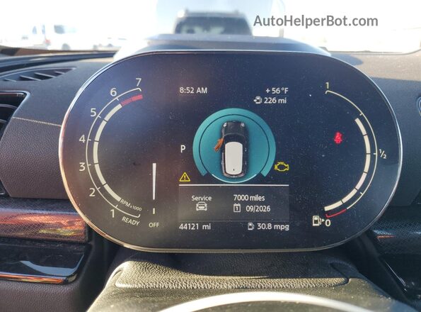 WMWXJ1C07R2V94646 2024 MINI COOPER Green Instrument cluster view