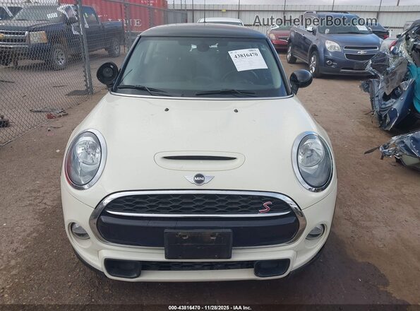 WMWXP7C38H2A45700 2017 MINI HARDTOP White Widok zestawu wskaźników