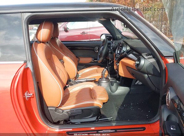WMWXR9C08L2M14038 2020 MINI HARDTOP Orange Widok wnętrza z przodu