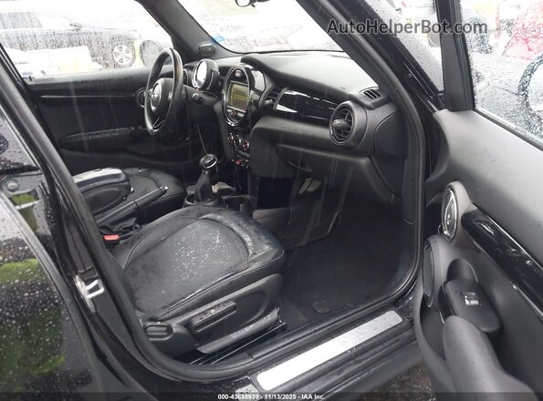 WMWXU1C53J2F79992 2018 MINI HARDTOP Black Front interior view