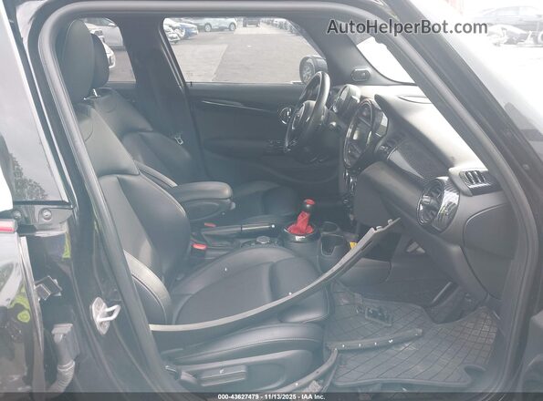 WMWXU3C54J2F51100 2018 MINI HARDTOP Черный Вид салона спереди
