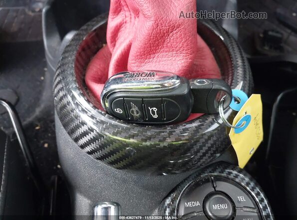 WMWXU3C54J2F51100 2018 MINI HARDTOP Черный Вид панели приборов