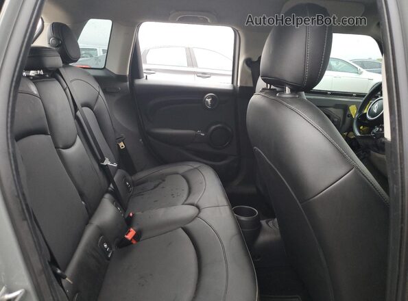 WMWXU7C09L2L89122 2020 MINI COOPER Silver Rear seats view