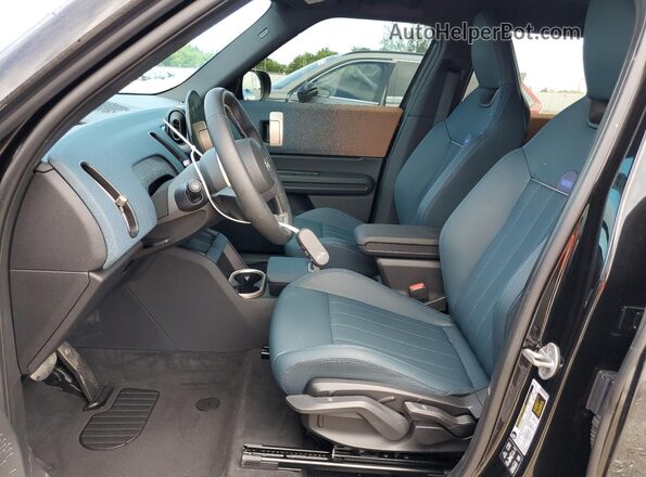 WMZ23GA04S7R00059 2025 MINI COUNTRYMAN Black Вид салону спереду