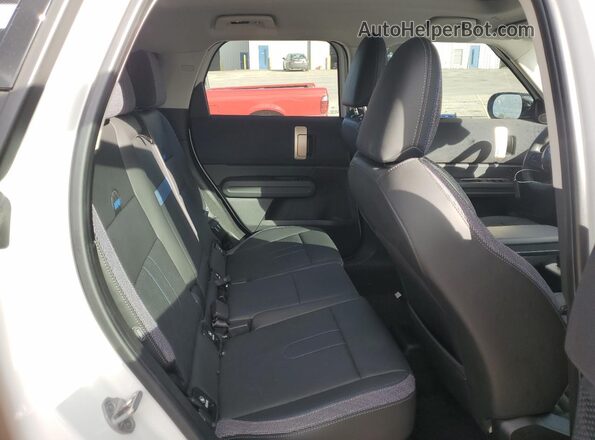 WMZ23GA08S7P89886 2025 MINI COUNTRYMAN White Սալոնի հետևի տեսք