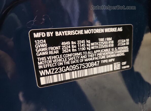 WMZ23GA09S7S30847 2025 MINI COUNTRYMAN Blue 360 interior view