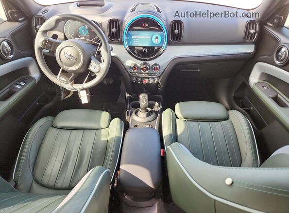WMZ53BR09P3P88216 2023 MINI COOPER Серебряный Вид панели приборов