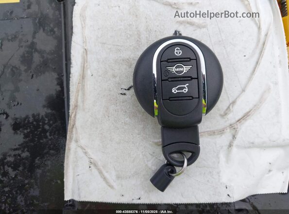 WMZ83BR03R3R65603 2024 MINI COUNTRYMAN Белый Вид панели приборов