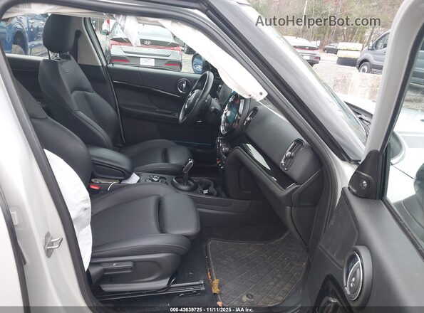 WMZ83BR0XP3P87475 2023 MINI COUNTRYMAN Silver Вид салону спереду