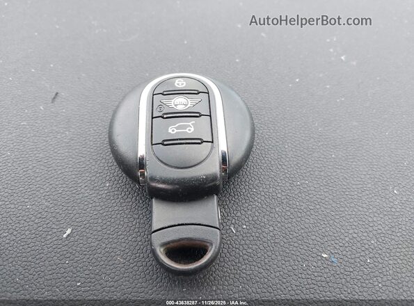 WMZYT3C57K3E97765 2019 MINI COUNTRYMAN Серебряный Вид панели приборов