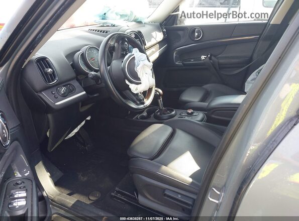 WMZYT3C57K3E97765 2019 MINI COUNTRYMAN Серебряный Вид салона спереди