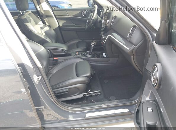 WMZYT5C32H3D80047 2017 MINI COUNTRYMAN Gray Vista interior delantera