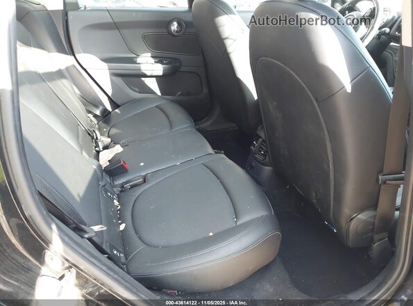 WMZYV5C37H3E01629 2017 MINI COUNTRYMAN Black Widok naklejki z numerem VIN