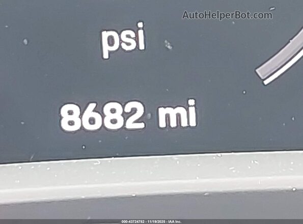 WP0AA2Y10SSA11682 2025 PORSCHE TAYCAN Gray 
