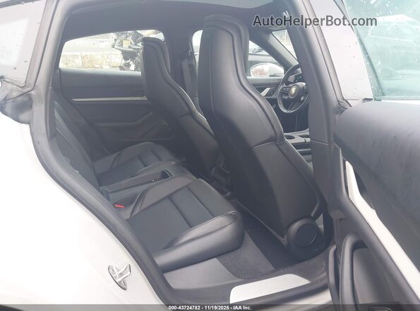 WP0AA2Y10SSA11682 2025 PORSCHE TAYCAN Gray Вид наклейки з VIN-кодом