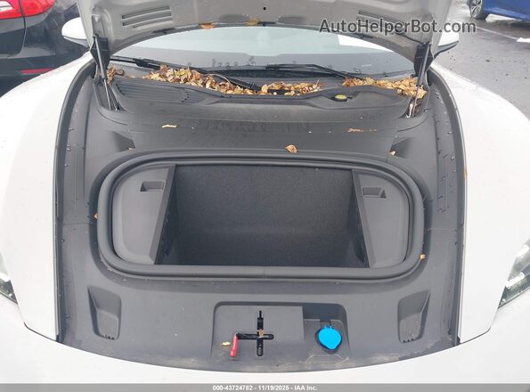 WP0AA2Y10SSA11682 2025 PORSCHE TAYCAN Gray Вид ззаду