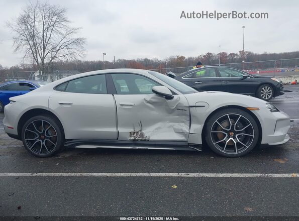 WP0AA2Y10SSA11682 2025 PORSCHE TAYCAN Gray Вид задньої частини салону