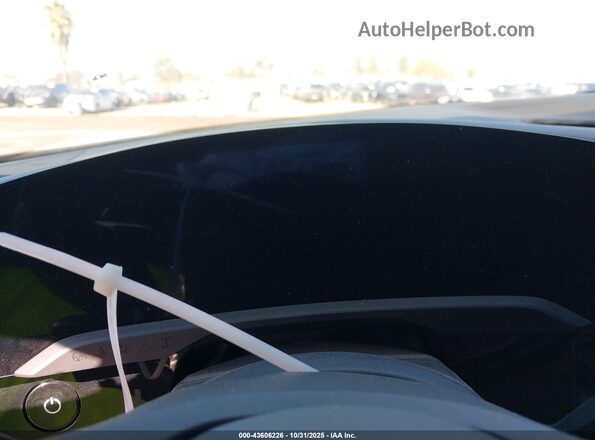 WP0AA2Y15PSA14648 2023 PORSCHE TAYCAN White Հետևի նստատեղերի տեսք