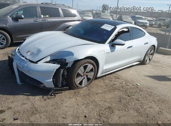 WP0AA2Y15PSA14648 2023 PORSCHE TAYCAN White Առջևի ձախ երեք քառորդ տեսարան