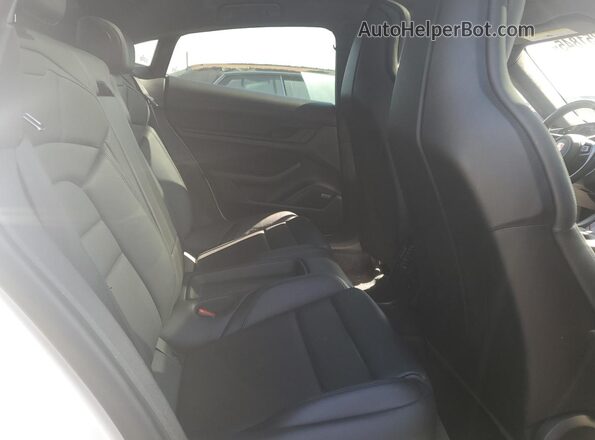 WP0AC2Y15LSA71047 2020 PORSCHE TAYCAN White უკანა სავარძლების ხედი