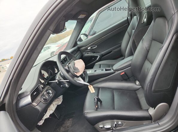 WP0AD2A95HS167360 2017 PORSCHE 911 Черный Вид салона спереди