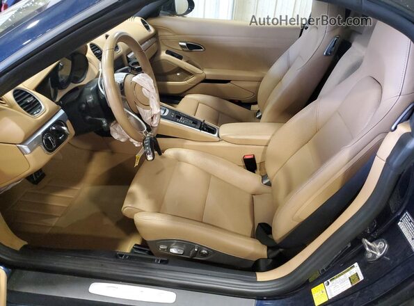 WP0CB2A82HS240982 2017 PORSCHE BOXSTER Blue Front interior view