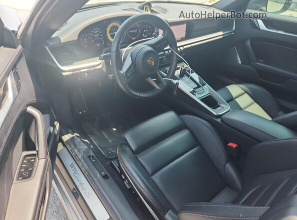 WP0CD2A94MS263614 2021 PORSCHE 911 Серебряный Вид панели приборов