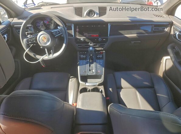 WP1AA2A51PLB03149 2023 PORSCHE MACAN Серебряный Вид панели приборов
