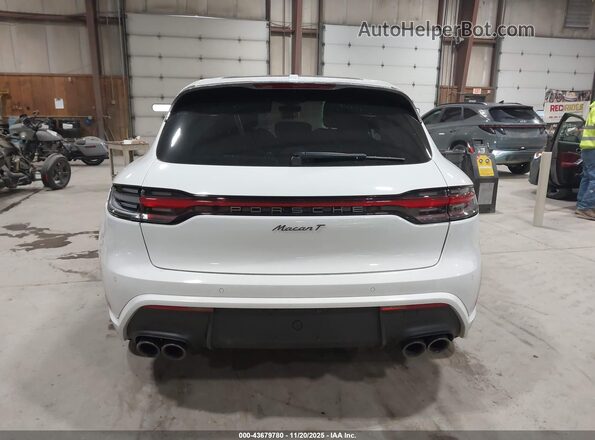 WP1AA2A56SLB11613 2025 PORSCHE MACAN White 