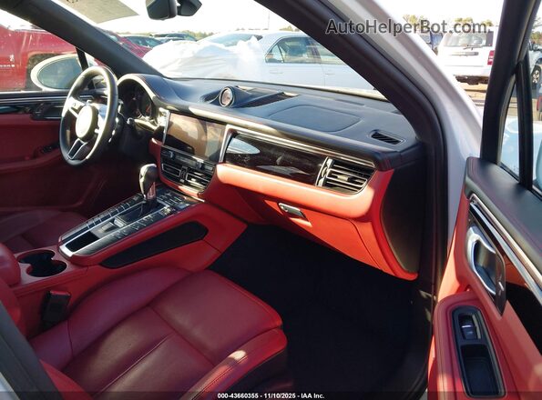 WP1AA2A57MLB00610 2021 PORSCHE MACAN White Widok wnętrza z przodu