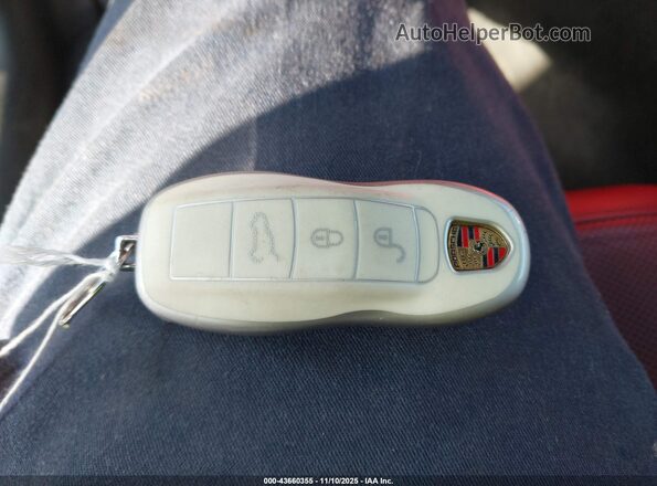 WP1AA2A57MLB00610 2021 PORSCHE MACAN White Widok deski rozdzielczej