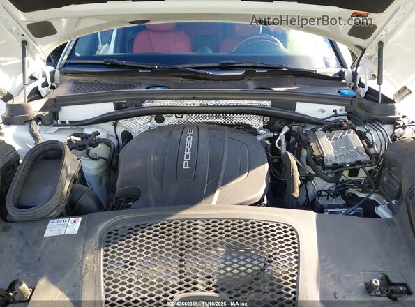 WP1AA2A57MLB00610 2021 PORSCHE MACAN White Widok z tyłu