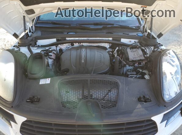 WP1AA2A58MLB01264 2021 PORSCHE MACAN White Vista del compartimento del motor