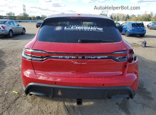 WP1AA2A59SLB08253 2025 PORSCHE MACAN Red უკანა ხედი