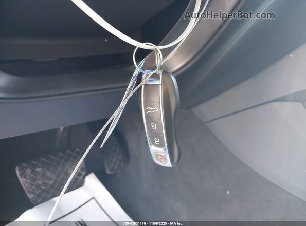 WP1AA2AY3LDA07215 2020 PORSCHE CAYENNE Black წინა პანელის ხედი