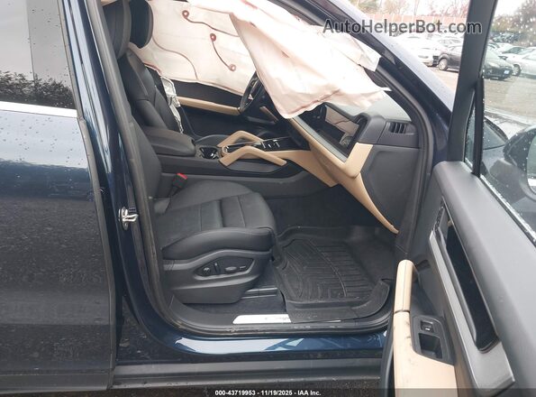 WP1AA2AY5RDA01425 2024 PORSCHE CAYENNE Blue წინა სალონის ხედი
