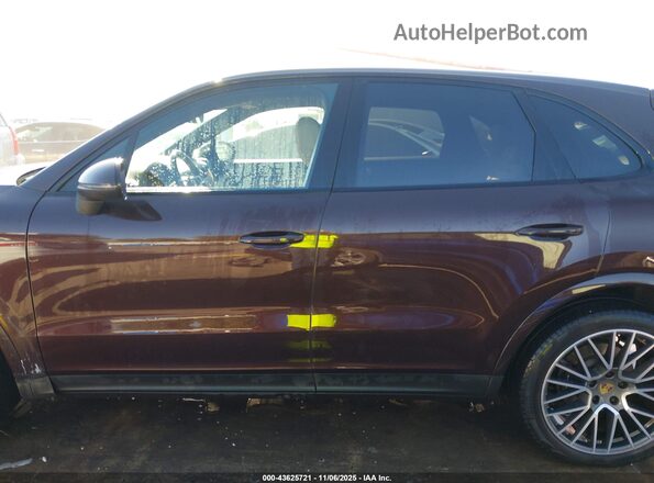 WP1AA2AY7LDA04737 2020 PORSCHE CAYENNE Purple Widok wnętrza 360 stopni