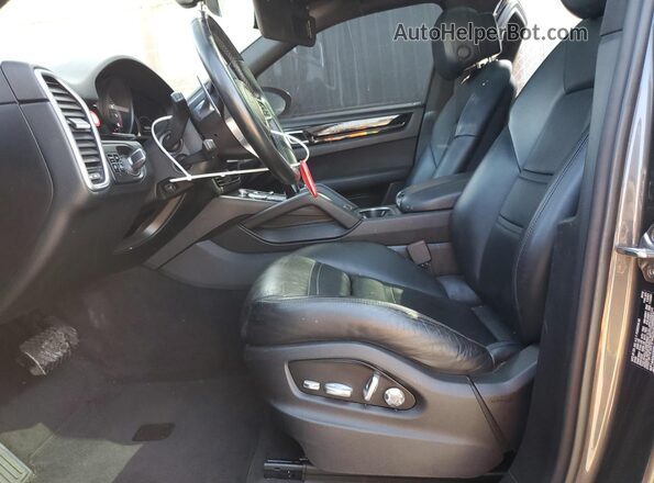 WP1AA2AYXKDA06013 2019 PORSCHE CAYENNE Black წინა სალონის ხედი