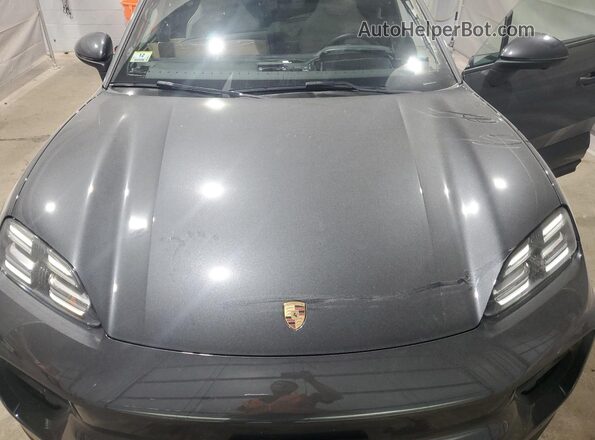 WP1AA2XA3RL000481 2024 PORSCHE MACAN Gray Widok komory silnika