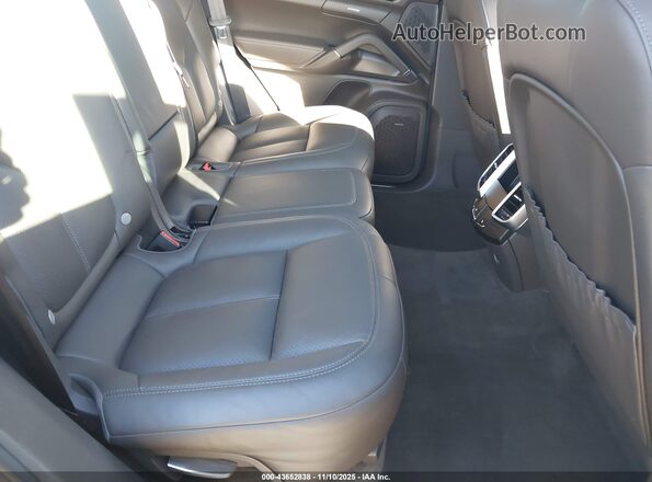 WP1AB2A2XHLA50276 2017 PORSCHE CAYENNE Серый Вид наклейки с VIN-кодом