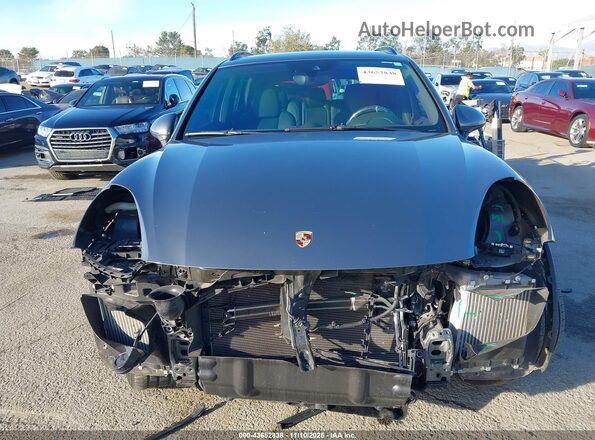 WP1AB2A2XHLA50276 2017 PORSCHE CAYENNE Серый Вид задней части салона