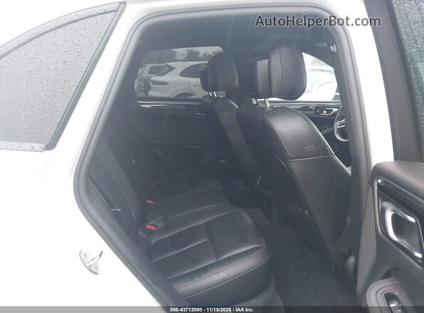 WP1AB2A51MLB34068 2021 PORSCHE MACAN White 